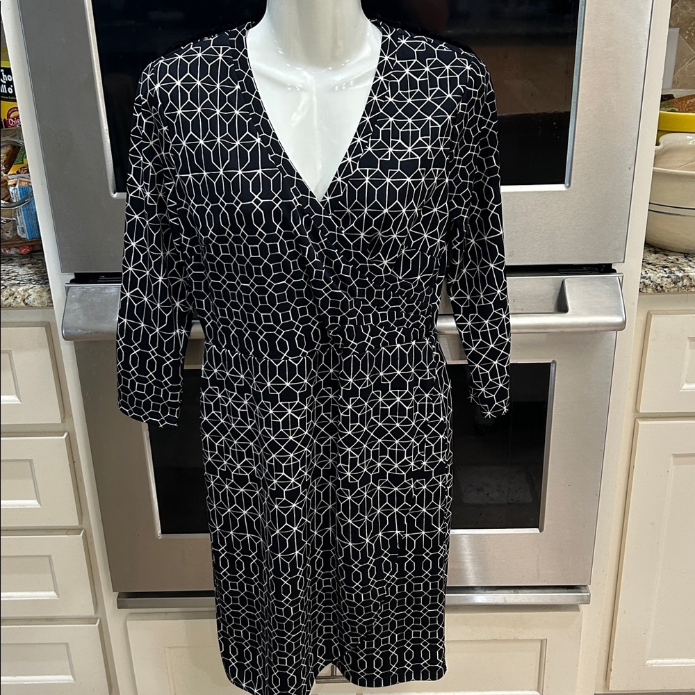 The Limited Monochrome Geometric Dress